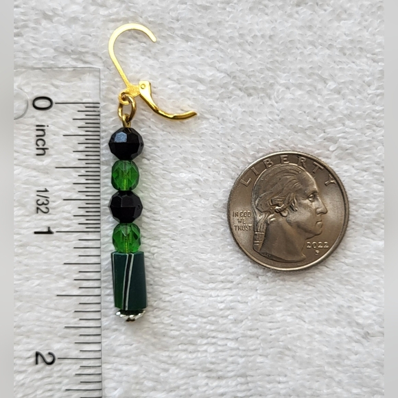 ARTISAN Black and Green Beaded Statement Dangle Earrings / Pierced - Picture 4 of 5